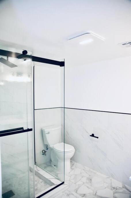 Cozy 2 Bedrooms & 1 Bath Livingston Luaran gambar