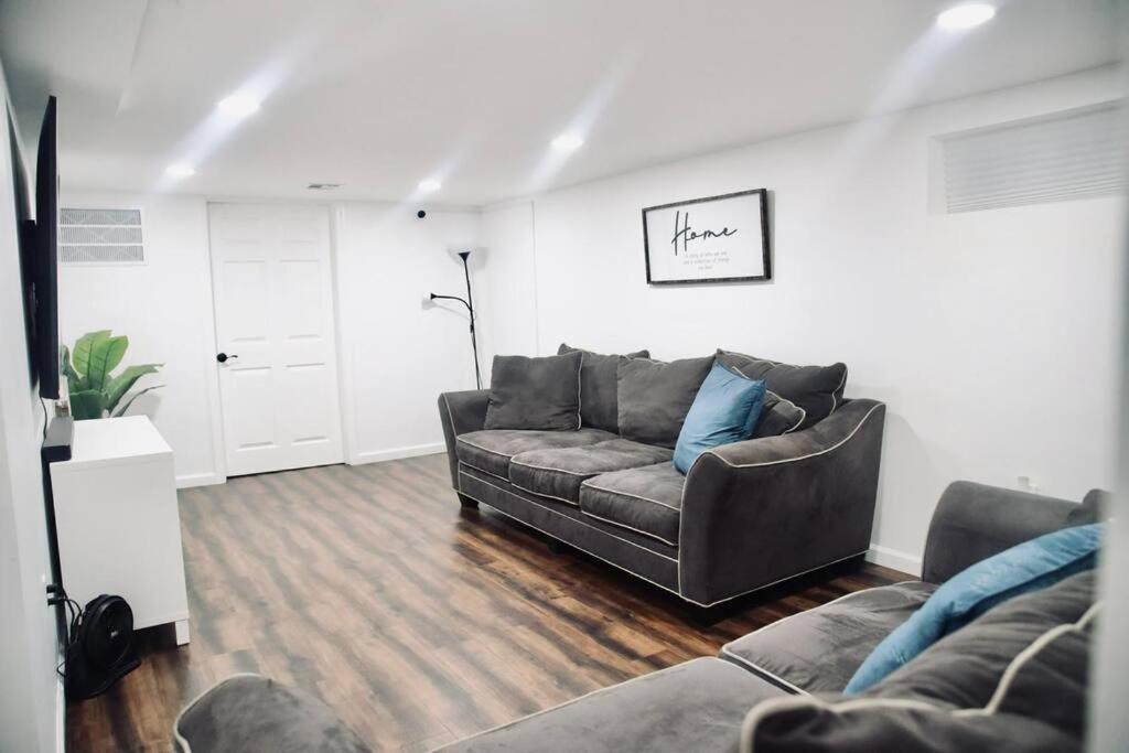 Cozy 2 Bedrooms & 1 Bath Livingston Luaran gambar